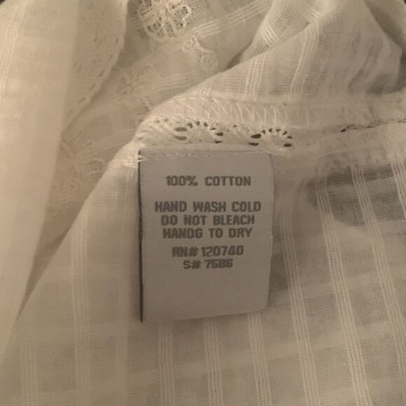 Mystree White Lace Sleeveless Top - Picture 5 of 5